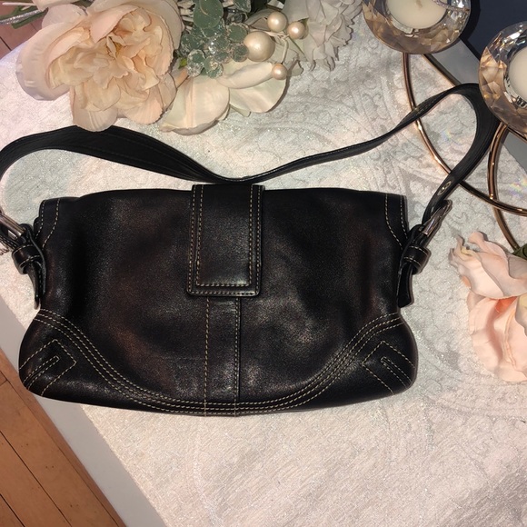 AUTHENTIC Coach Handbag - Picture 2 of 8